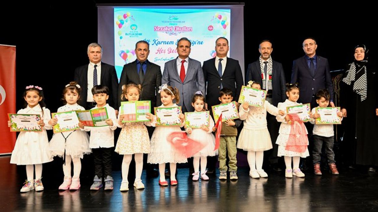Malatya Nezaket Okulları'nda ilk karne heyecanı