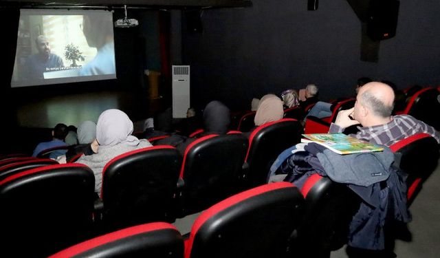 Sakarya'da sinemaseverler OSM’de buluştu