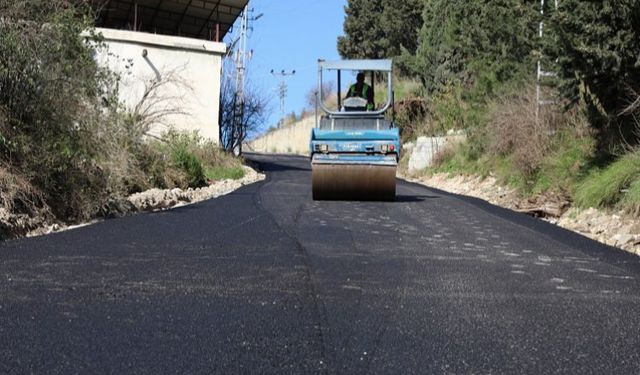 Defne, İskenderun ve Arsuz'da yollar yenileniyor