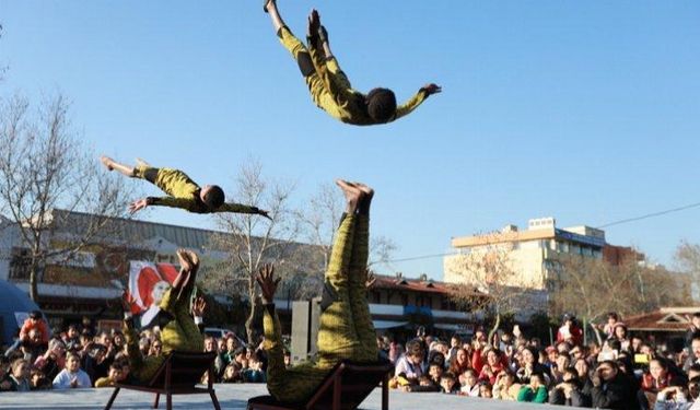 Efes Selçuklu’da çocuklar şenlikte eğlendi