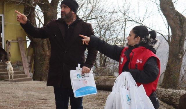 İzmit'in Çınar ekibi köyleri karış karış geziyor