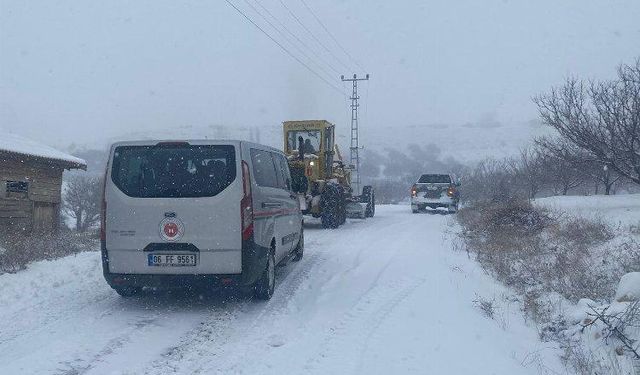 Malatya'da 21 mahallede kar küreme seferberliği