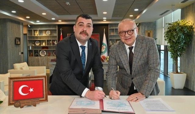 Manisa Büyükşehir’de Sosyal Denge Tazminatı Sözleşmesi imzalandı